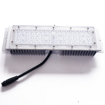 acheter Le module mené de lentille de SMD 3030, 56 dans 1 a mené le PC optique de catégorie de lentille de réverbère fabrication en ligne