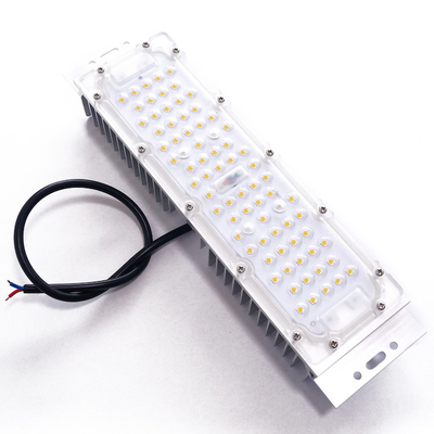 acheter Lampes à LED rétroéclairage imperméable à l'eau 50W LED Street Light Module SMD3030 160lm/W 12V Array Lens fabrication en ligne