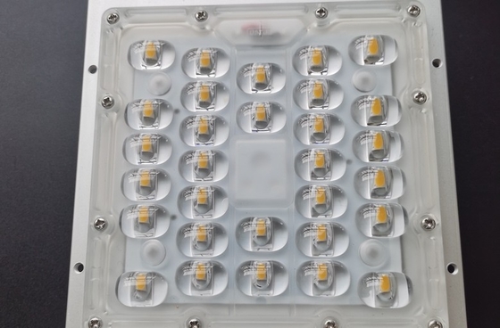 50W SMD 5050 Components de lampe de rue à LED, Lentille à LED 236x70mm 130x130mm