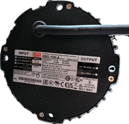 Conducteur LED XBG-100 100W Puissance constante 27-56V DC Voltage de sortie pour éclairage de la baie de la scène LED