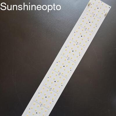 Carte PCB LED SMD 2835 personnalisée pour modules d'éclairage LED 30-50 W avec lentille personnalisable pour éclairage public, d'inondation et industriel