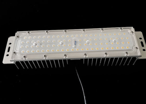 84LED 60 composants 140lm/w de réverbère du degré SMD3030 LED
